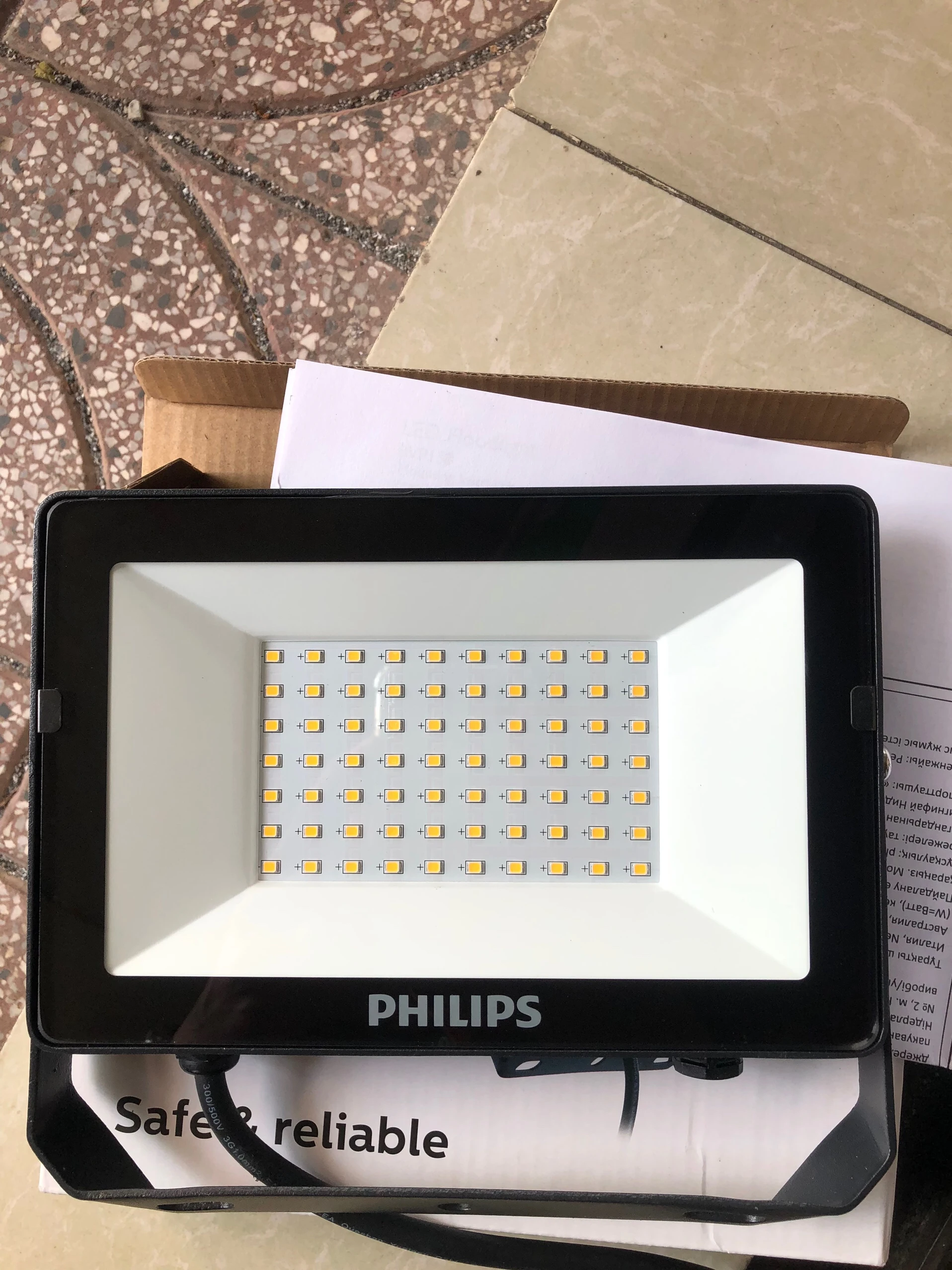 den-pha-led-50w-bvp150-philips-large